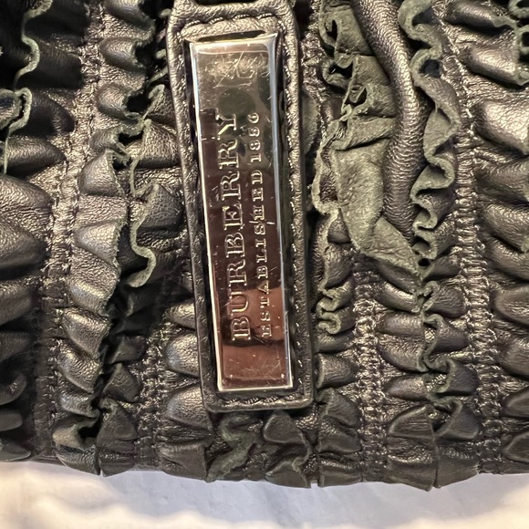 Burberry bag - Picture 3 of 14